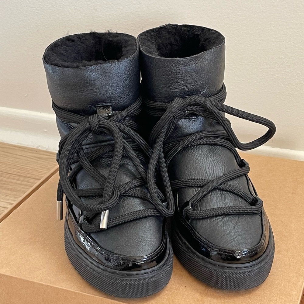 Inuikii Black Gloss Boots